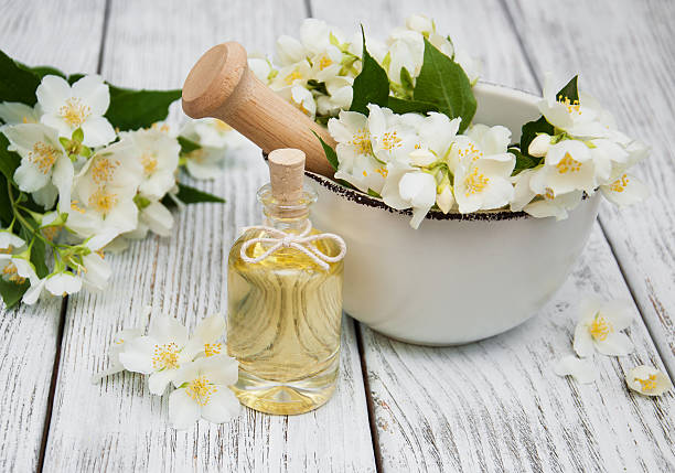 How To Mix Essential Oils Into Perfume
